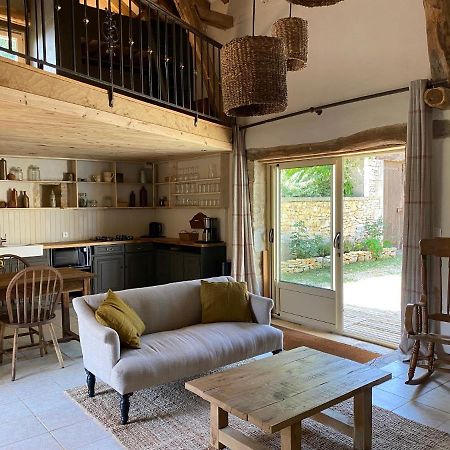 Gite Dordogne Perigord Hautefort Екстериор снимка