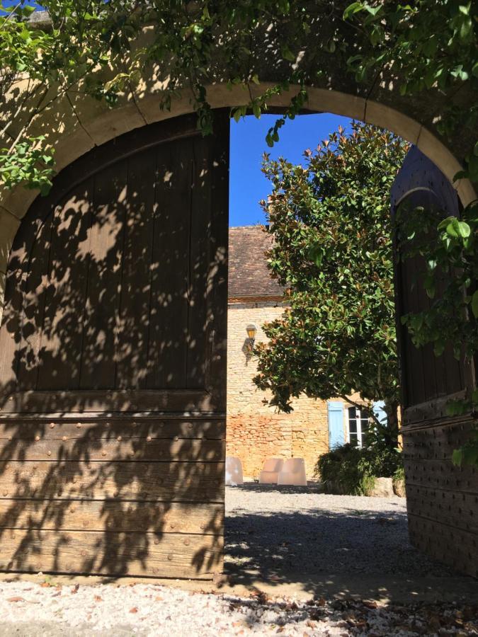 Gite Dordogne Perigord Hautefort Екстериор снимка