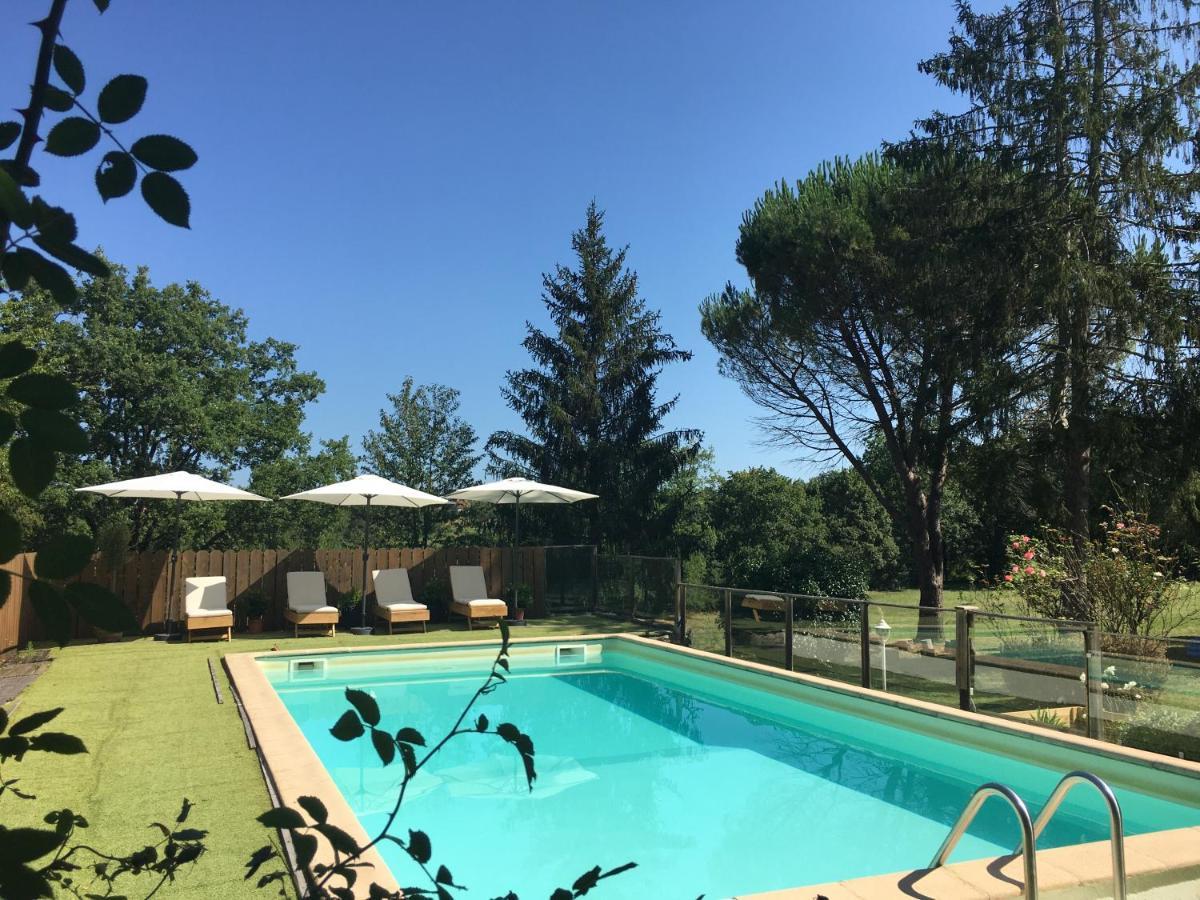 Gite Dordogne Perigord Hautefort Екстериор снимка